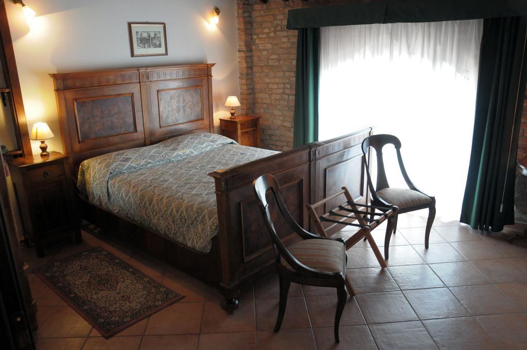 Agriturismo-R&B Corte Dei Gioghi Ferrara Pokoj fotografie