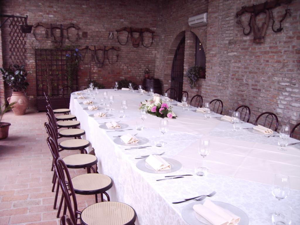 Agriturismo-R&B Corte Dei Gioghi Ferrara Exteriér fotografie