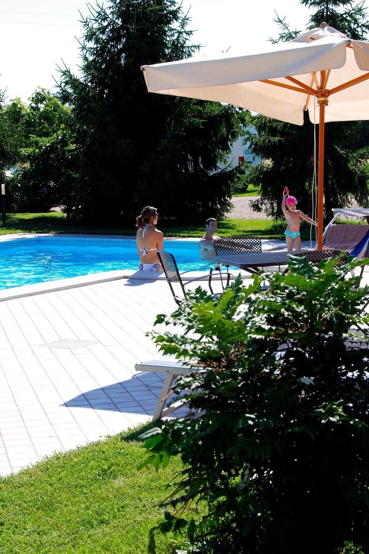 Agriturismo-R&B Corte Dei Gioghi Ferrara Exteriér fotografie