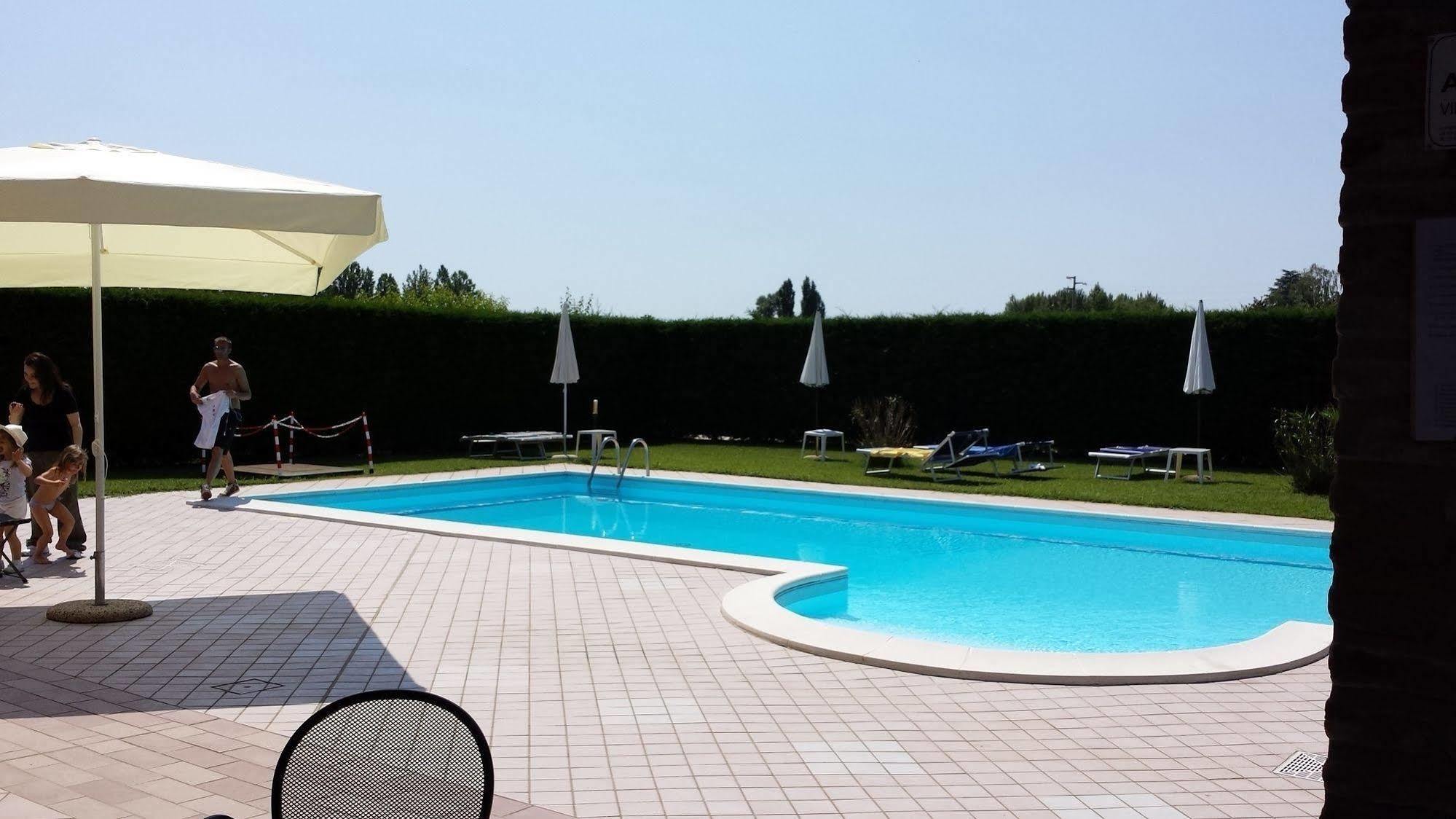 Agriturismo-R&B Corte Dei Gioghi Ferrara Exteriér fotografie